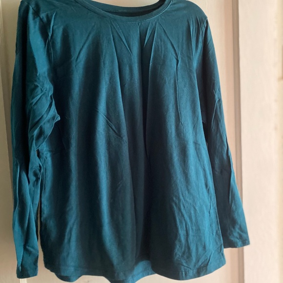 Elegant Teal Long Sleeve Women's Sweatshirt - Picture 1 of 3
